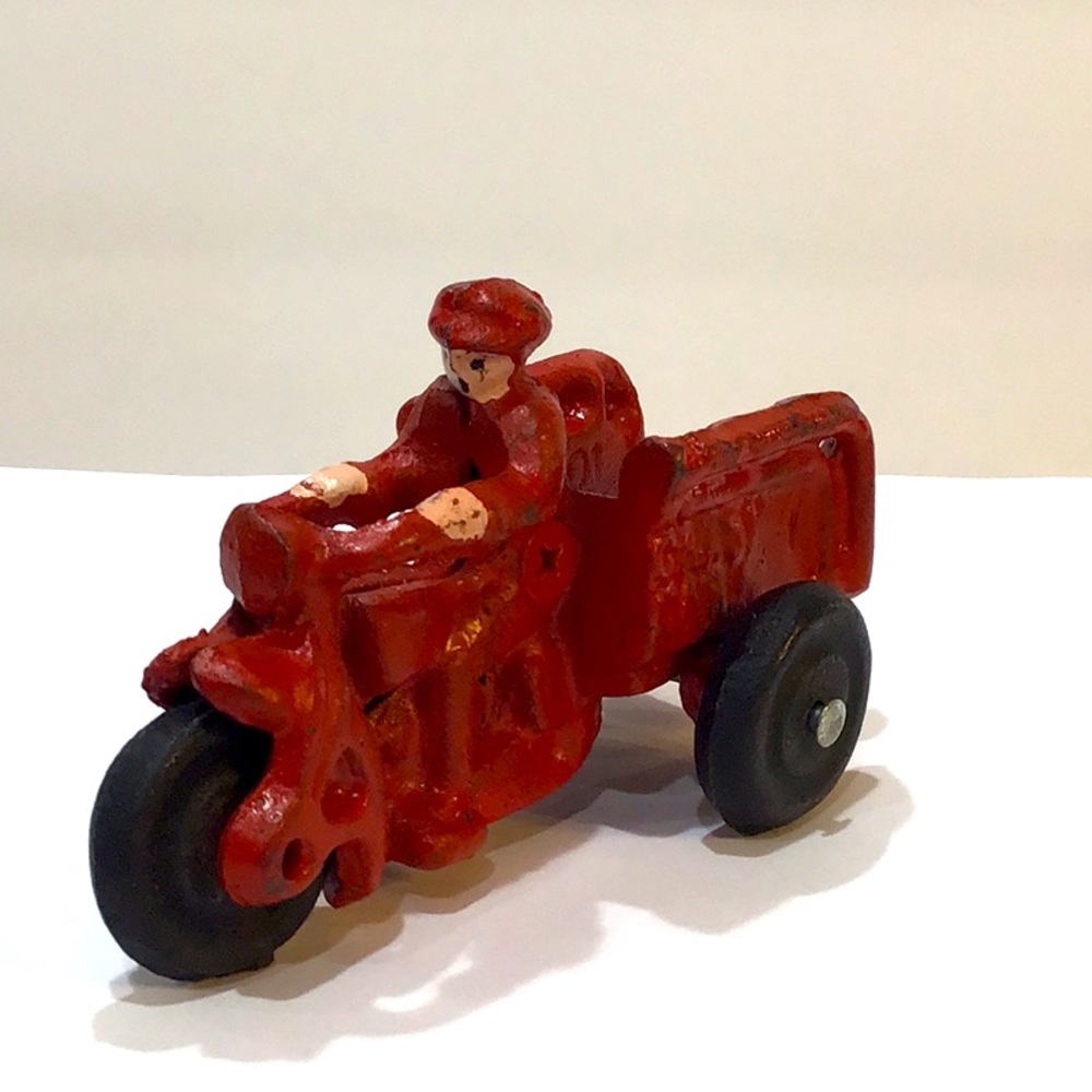 Hubley Crash Car 1937 Collectible Toy